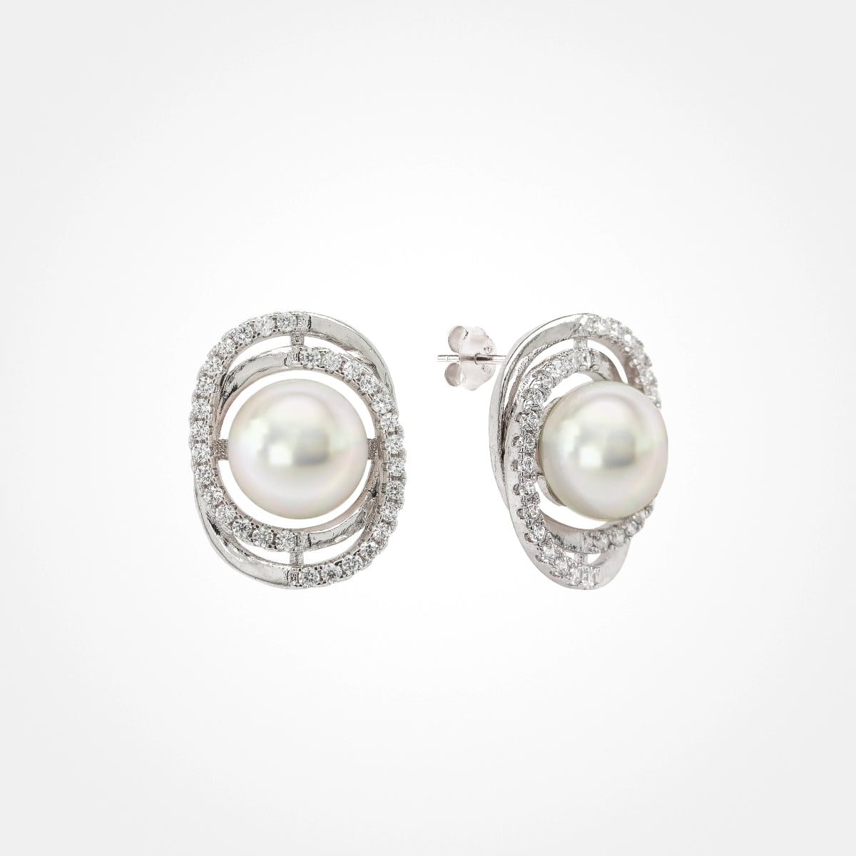 Millenia Pearl Earring