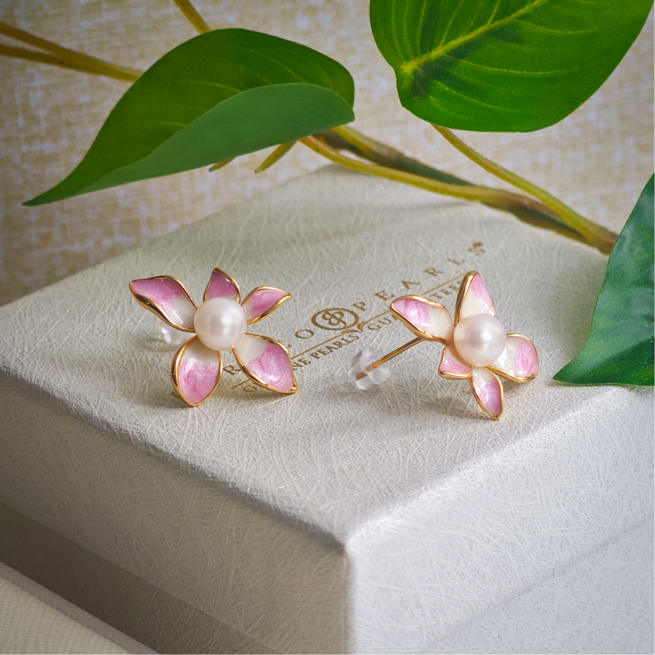 Blossom Pearl Earring