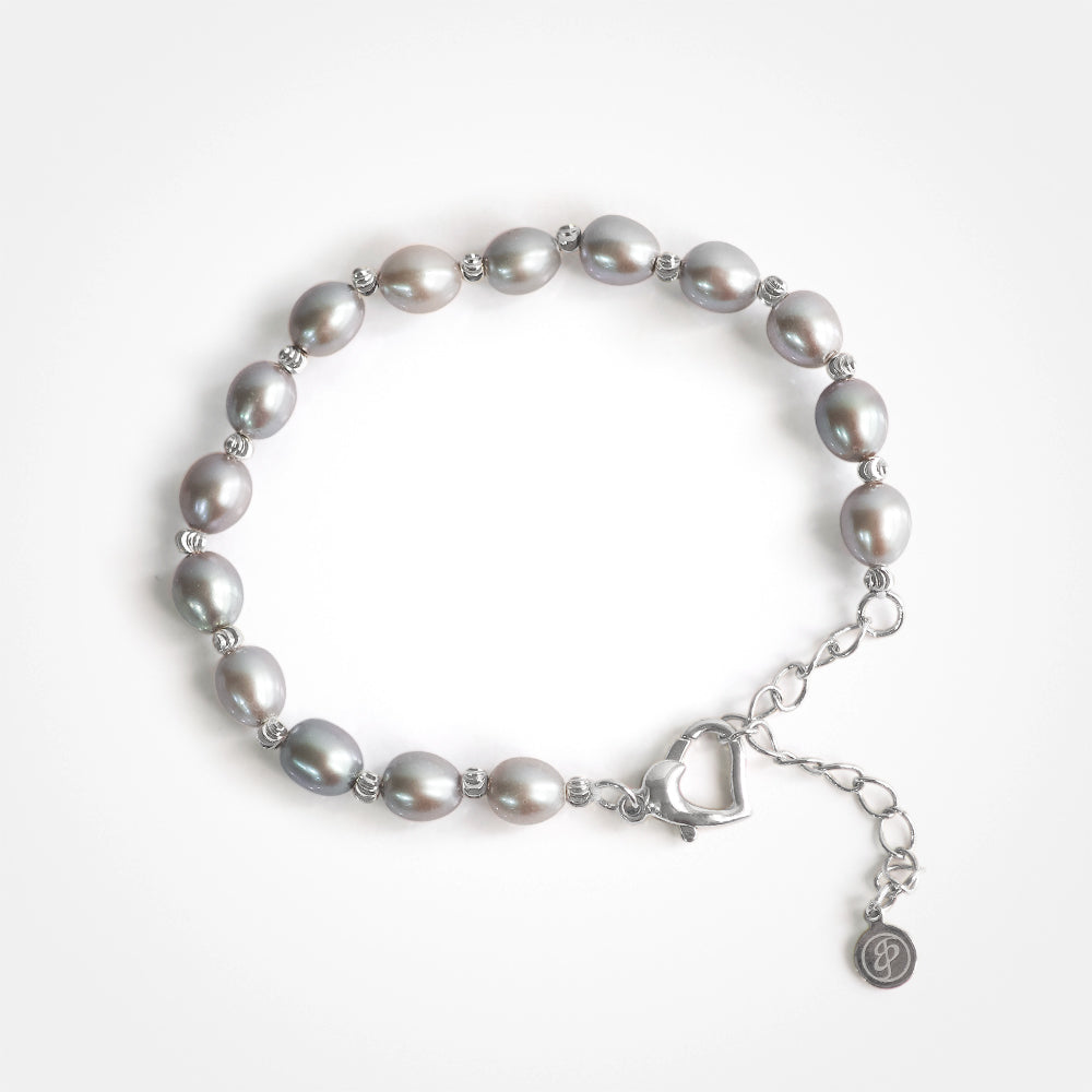 Rice Pearl Bracelet with Heart Clasp