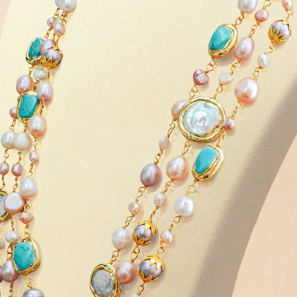 漂亮的粉彩三层珍珠项链