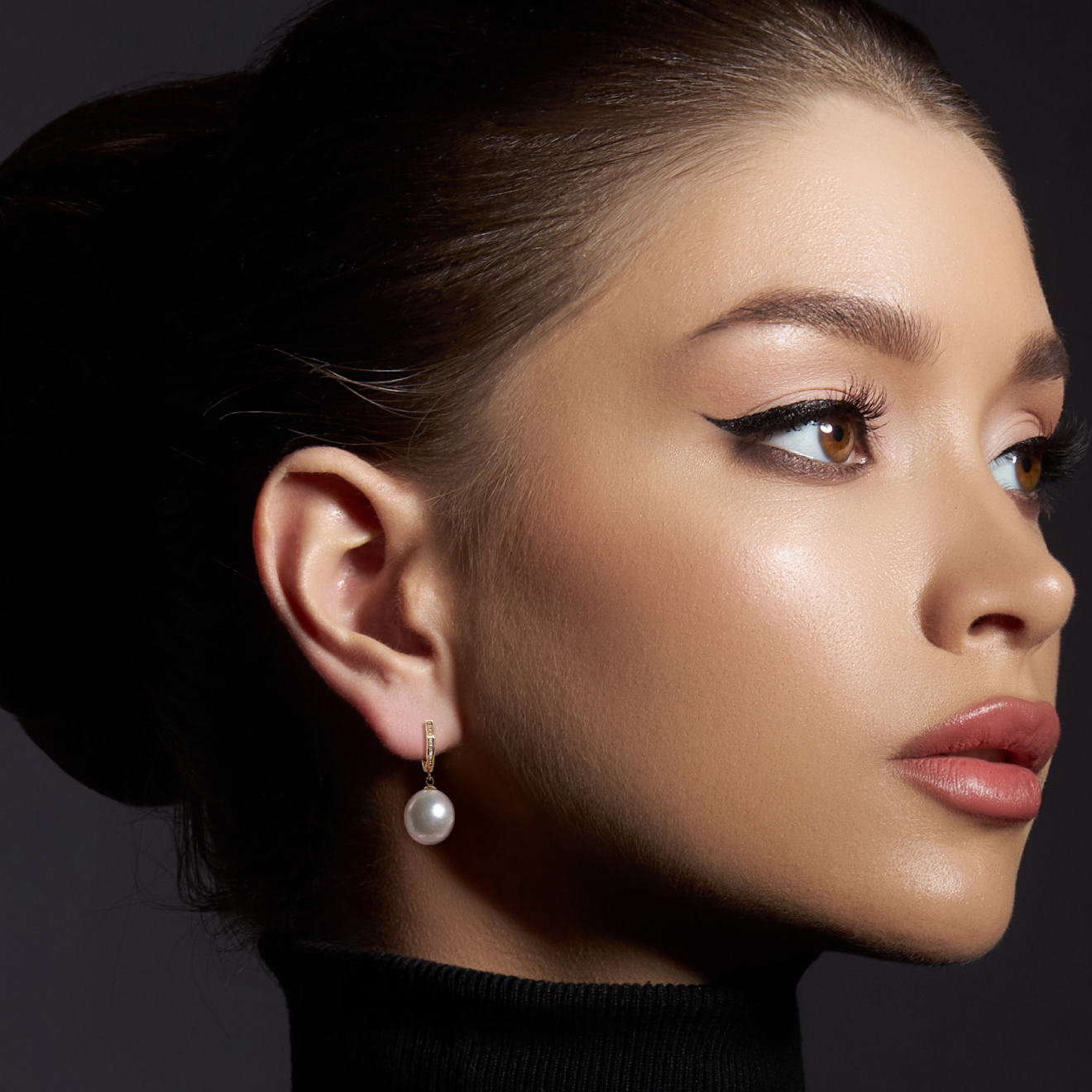 Diamond Halo 12-12.5mm Pearl Drops in 18k Gold