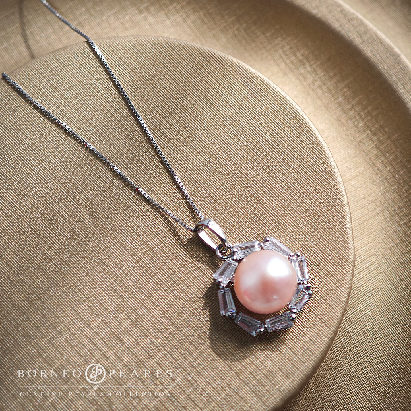 Iridescent Bloom Pendant in 925 Silver