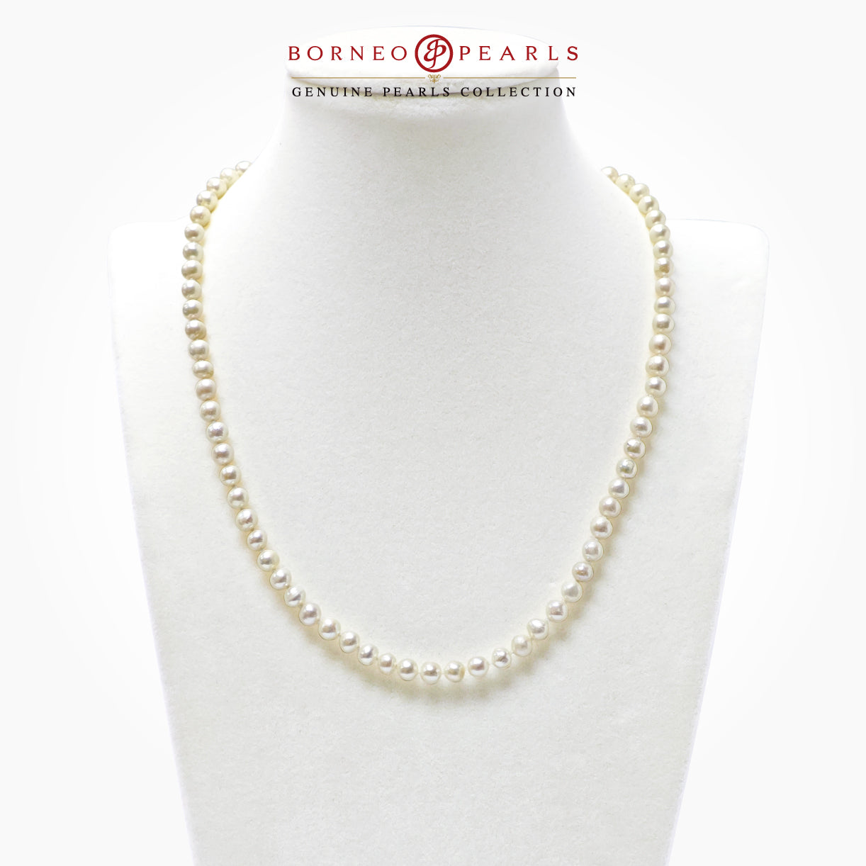 Classic Petite Off Round Pearl Necklace