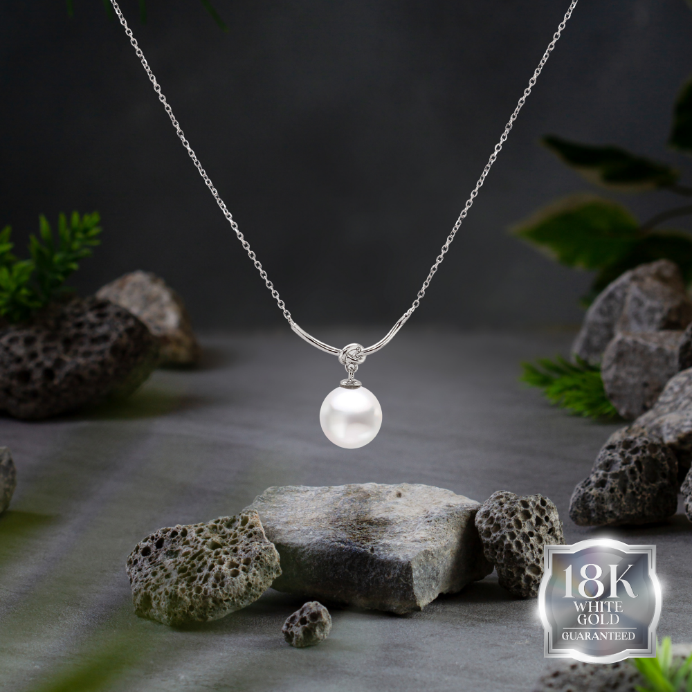 18K Gold White Southsea Divine Pendant