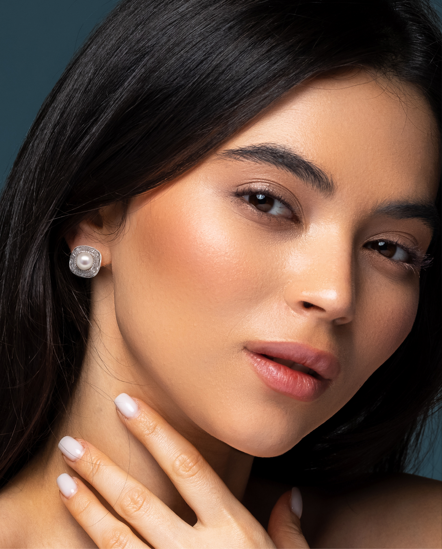 Moonlight Pearl Earrings in 925 Silver