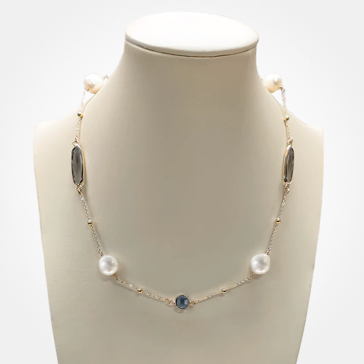 16" Pearl with Crystal Stones Necklace