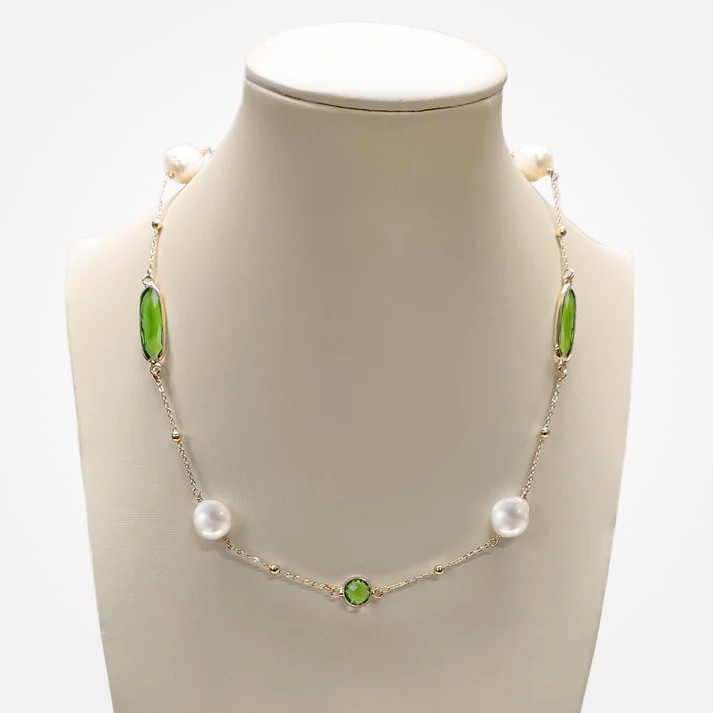 16" Pearl with Crystal Stones Necklace
