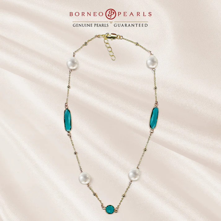 16" Pearl with Crystal Stones Necklace