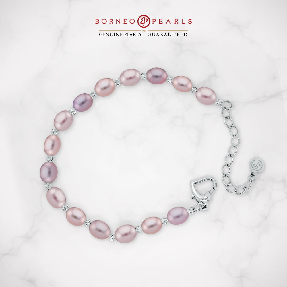 Rice Pearl Bracelet with Heart Clasp