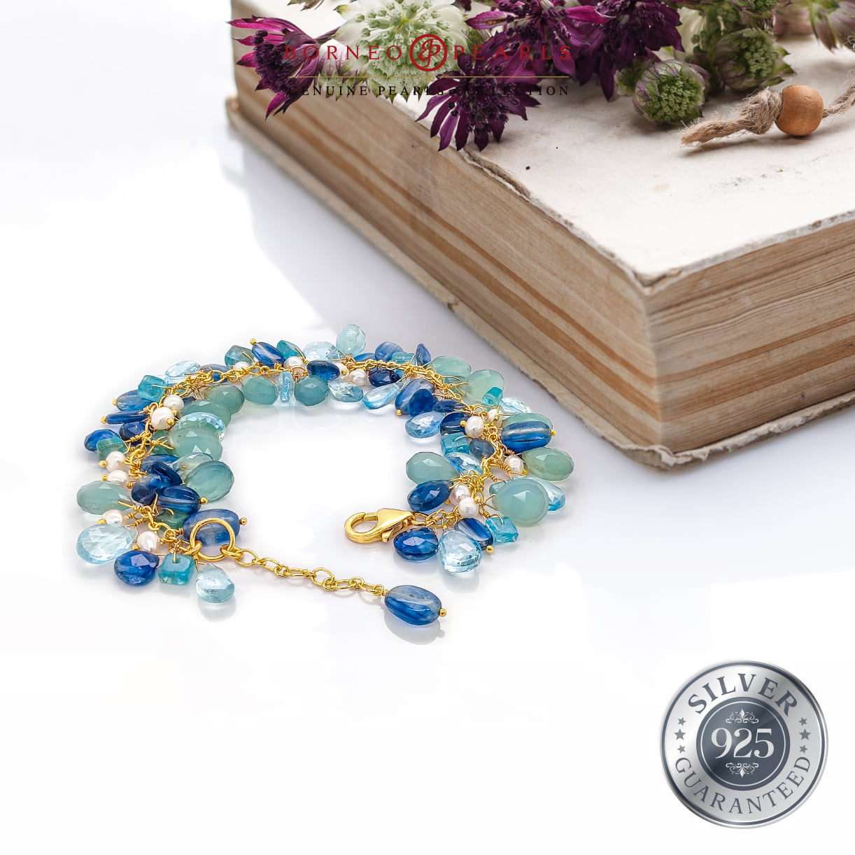 سوار من أحجار كريمة شبه كريمة لامعة من الكيانيت والتوباز الأزرق والعقيق الأخضر