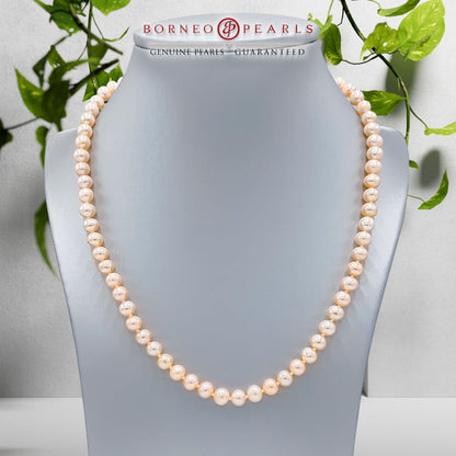 Classic Pearl Choker