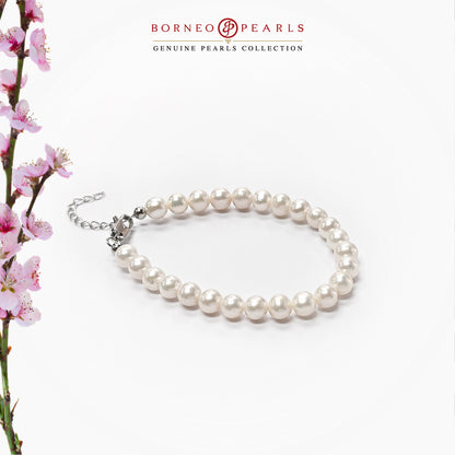 Classic Off Round Pearl Bracelet