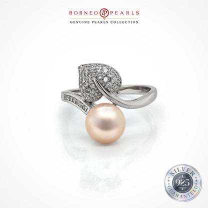 Serene Leaf Pearl Ring