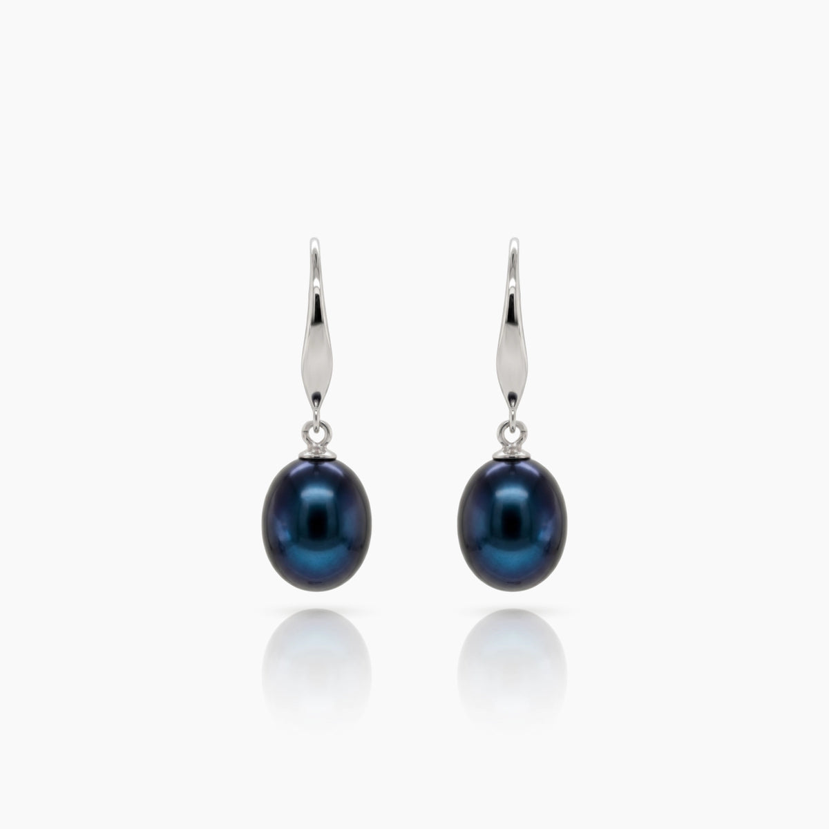 Classic Rice Pearl Drop Earrings 8–9mm with 925 Silver