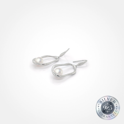 Curvy 925 Silver Round Pearl Earring