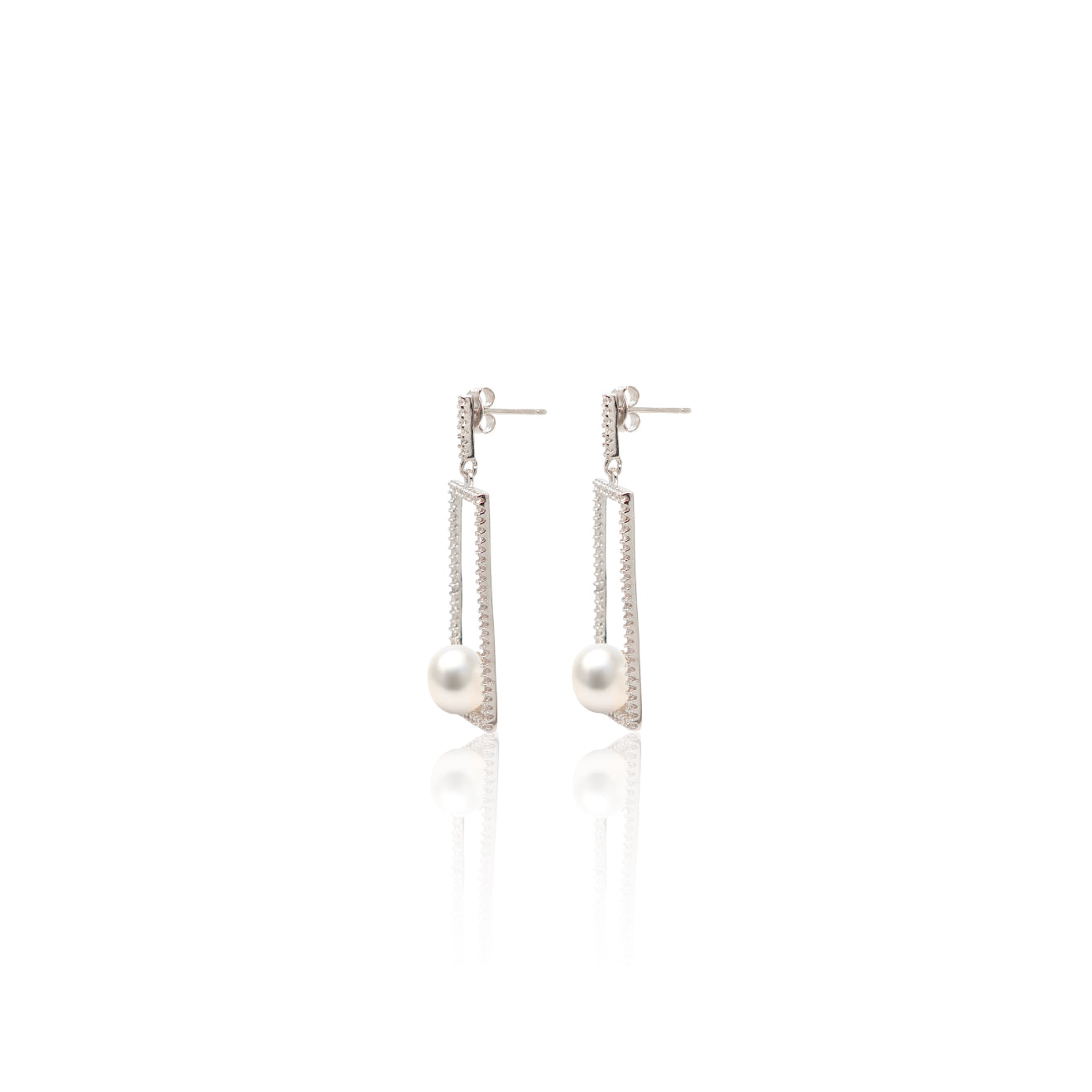 Aurora Pearl Set in 925 Silver