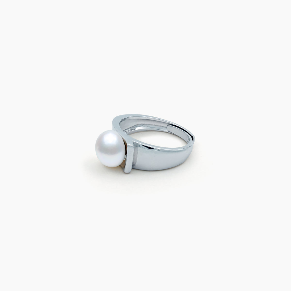Sculpted Pearl Adjustable Ring
