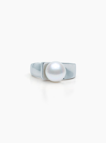 Sculpted Pearl Adjustable Ring
