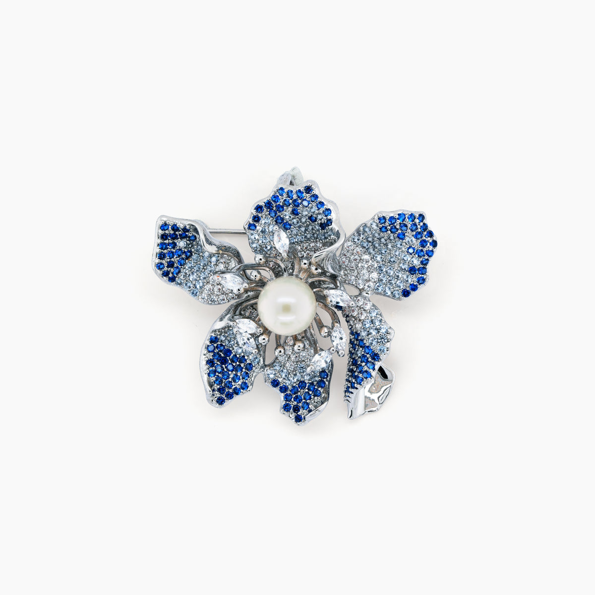 Elegant Pearl Brooch Collection