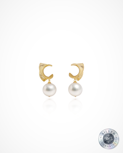 Luminous 10-11mm Round Pearl Earring in 925 Silver