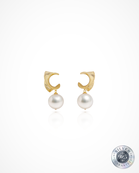 Luminous 10-11mm Round Pearl Earring in 925 Silver