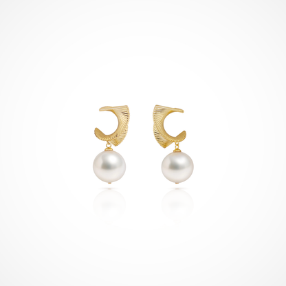 Luminous 10-11mm Round Pearl Earring in 925 Silver