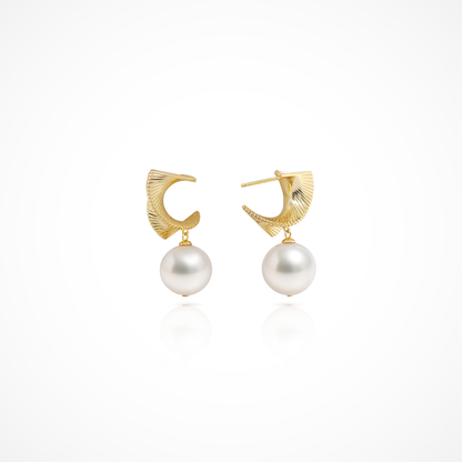 Luminous 10-11mm Round Pearl Earring in 925 Silver
