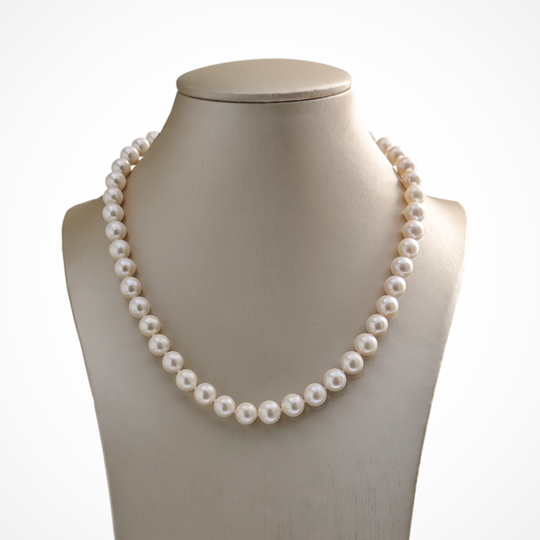 9-10mm Round Pearl Necklace in Silver
