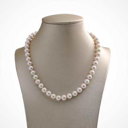 9-10mm Round Pearl Necklace in Silver