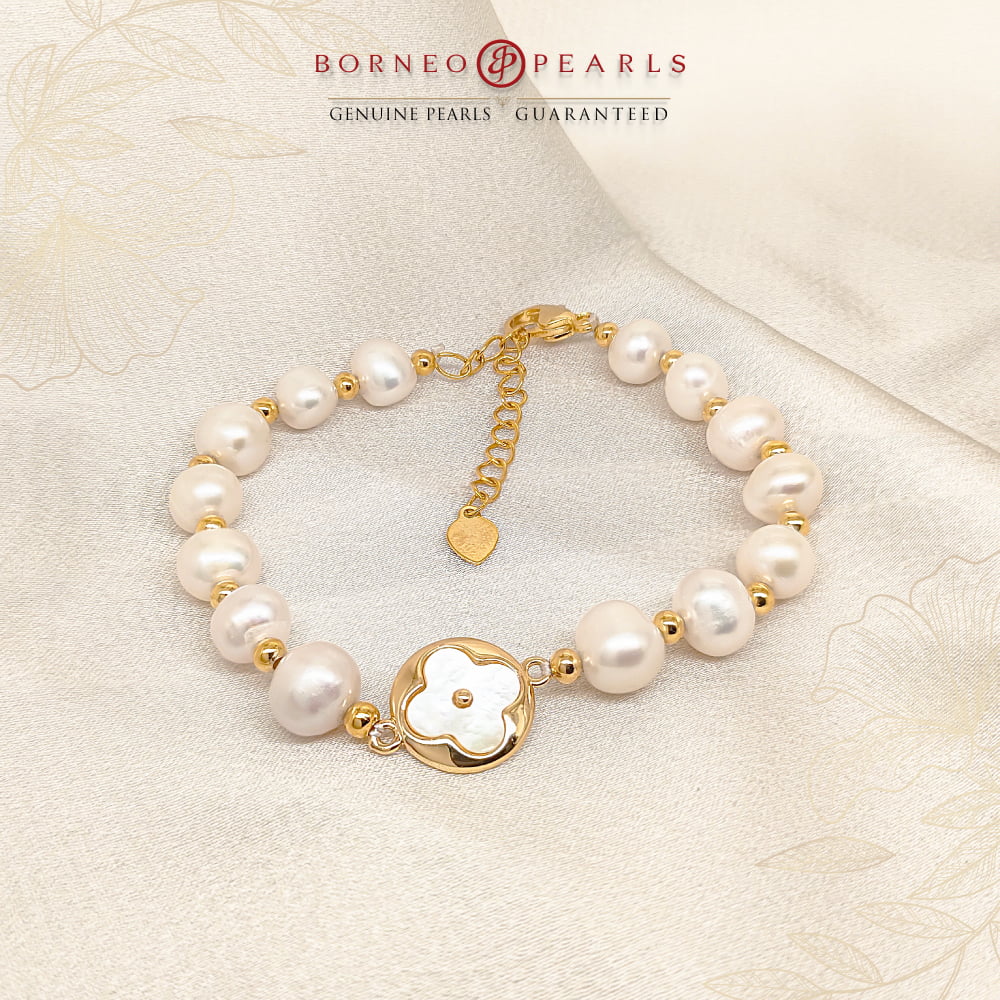 Flower Charm Pearl Bracelets