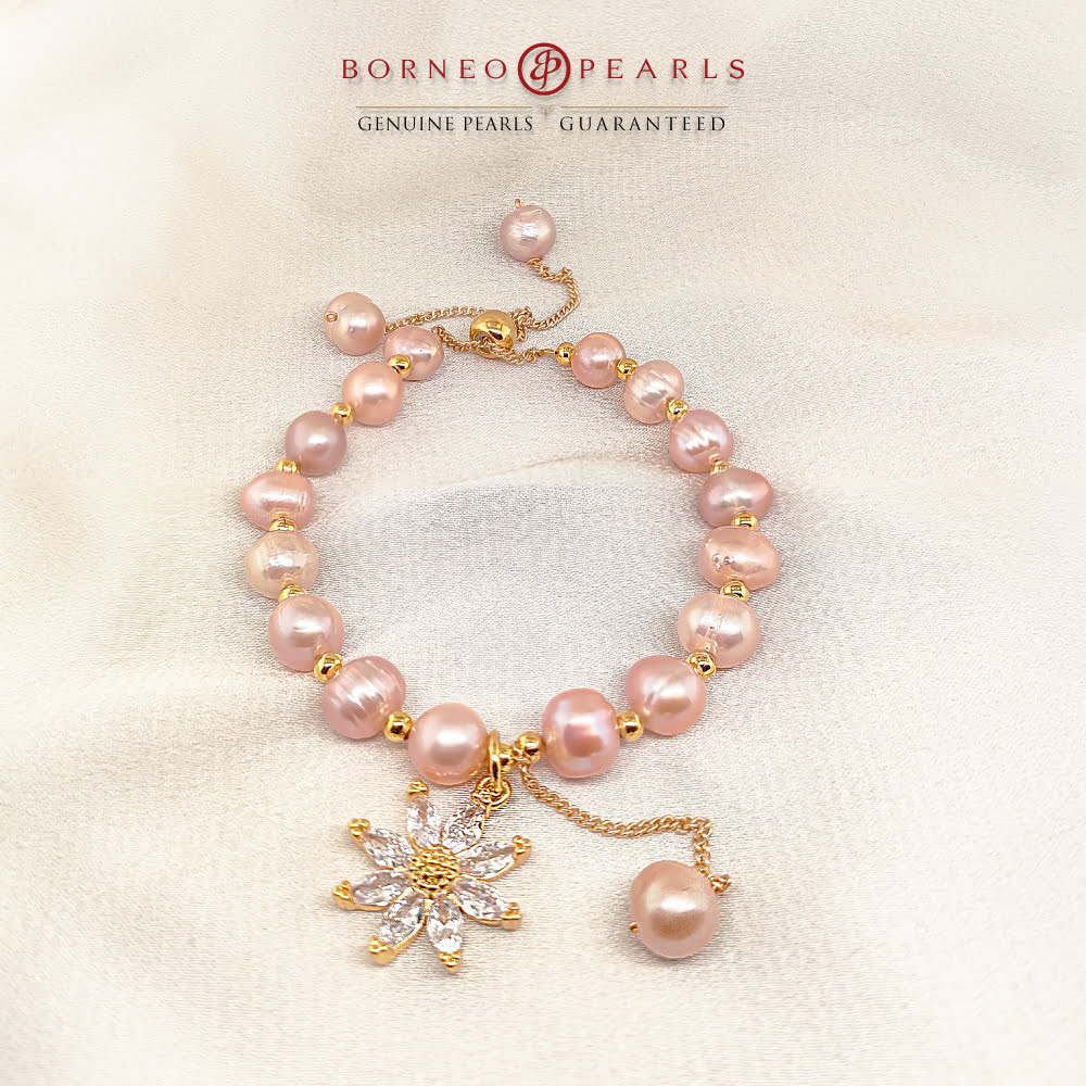 Flower Charm Pearl Bracelets