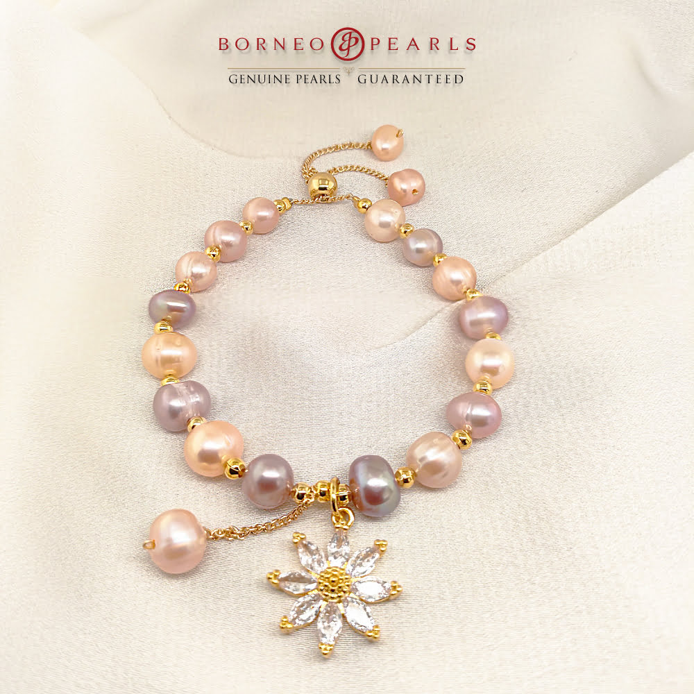 Flower Charm Pearl Bracelets