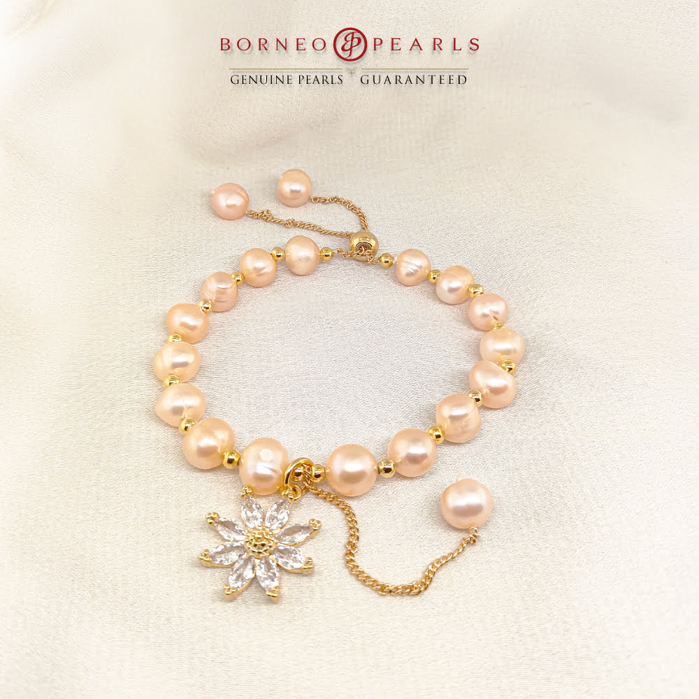 Flower Charm Pearl Bracelets