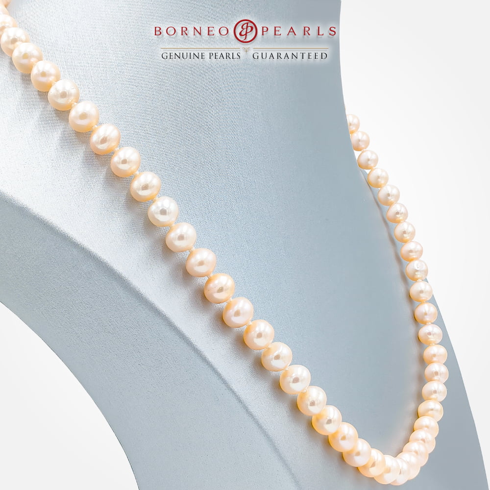 Classic Pearl Choker