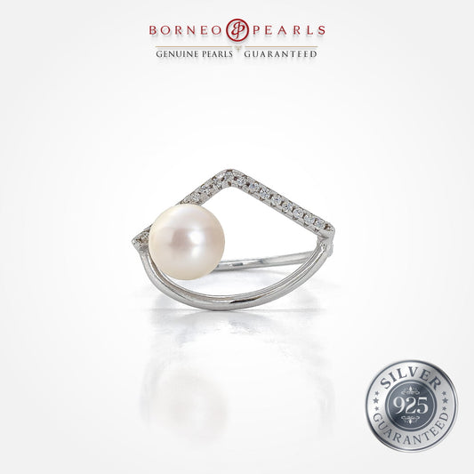 Glitz & Glam Pearl Ring in 925 Silver