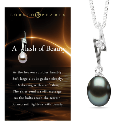 A Flash of Beauty - Story Pendant