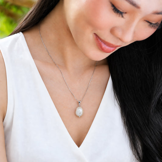 White Keshi Pearl Pendant Necklace 10–11mm