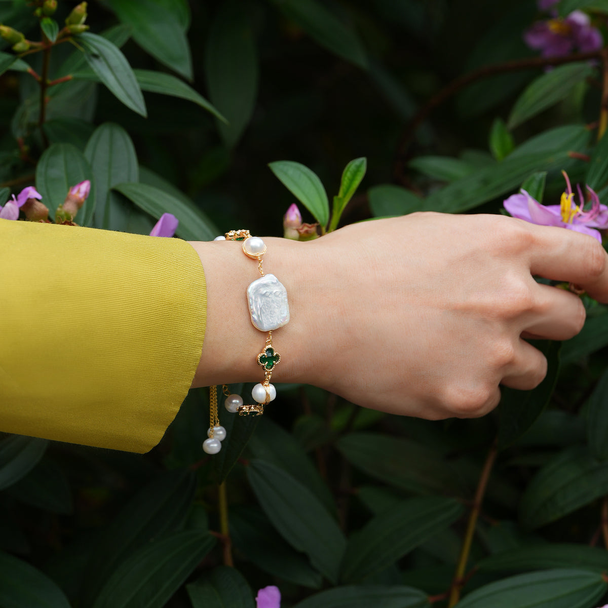 White Biwa &amp; Potato Pearl Adjustable Bracelet with Crystal Accents