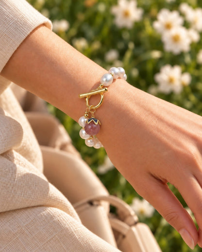 White Rice Pearl Bracelet with Strawberry Quartz Clasp – 7–8mm
