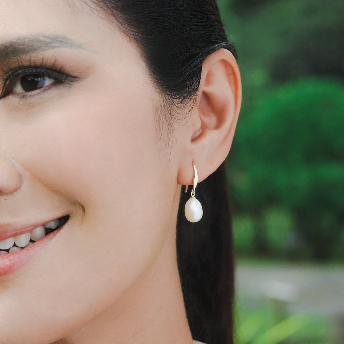 Classic Rice Pearl Drop Earrings 8–9mm with 925 Silver