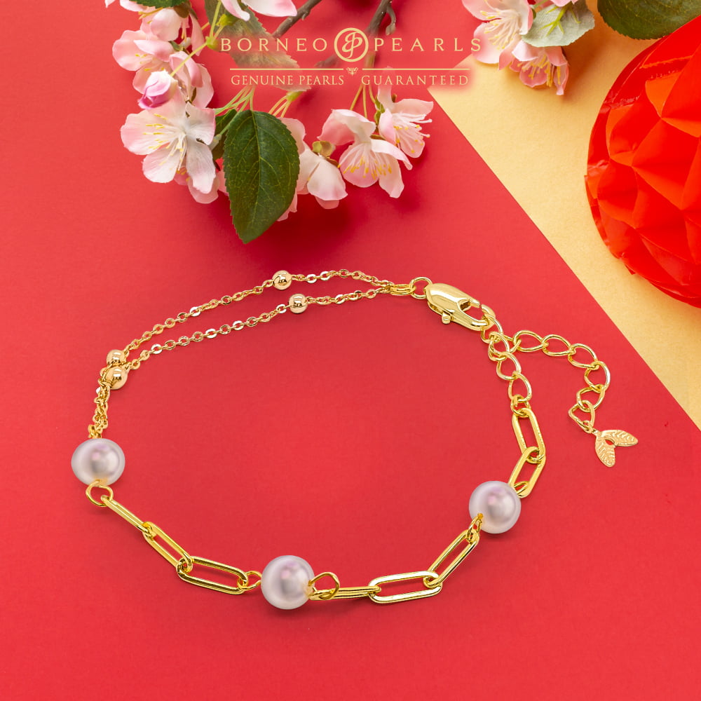 Minimalist Pearl Bracelet