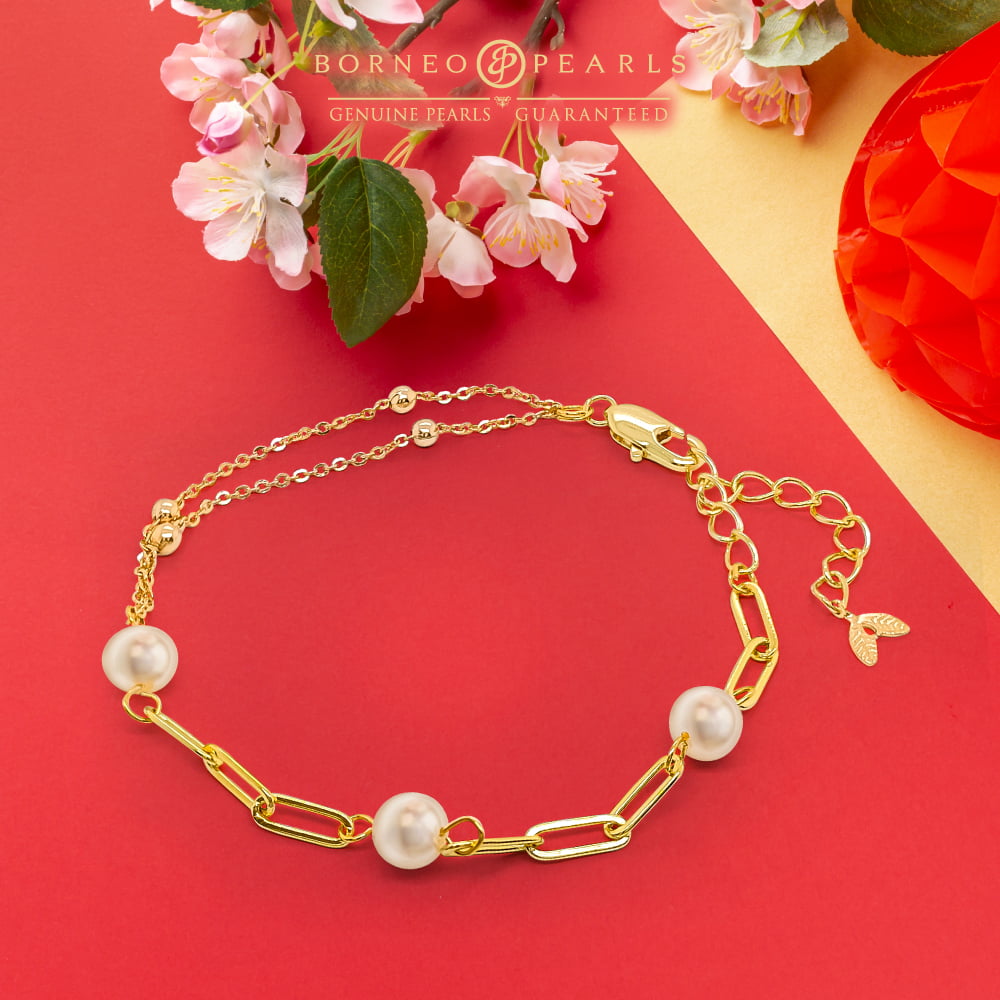 Minimalist Pearl Bracelet