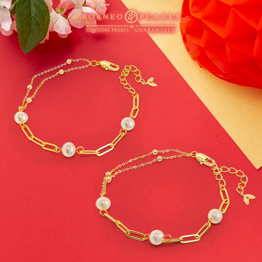 Minimalist Pearl Bracelet