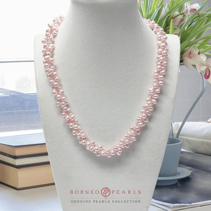 Drop Pearl Twisted Necklace