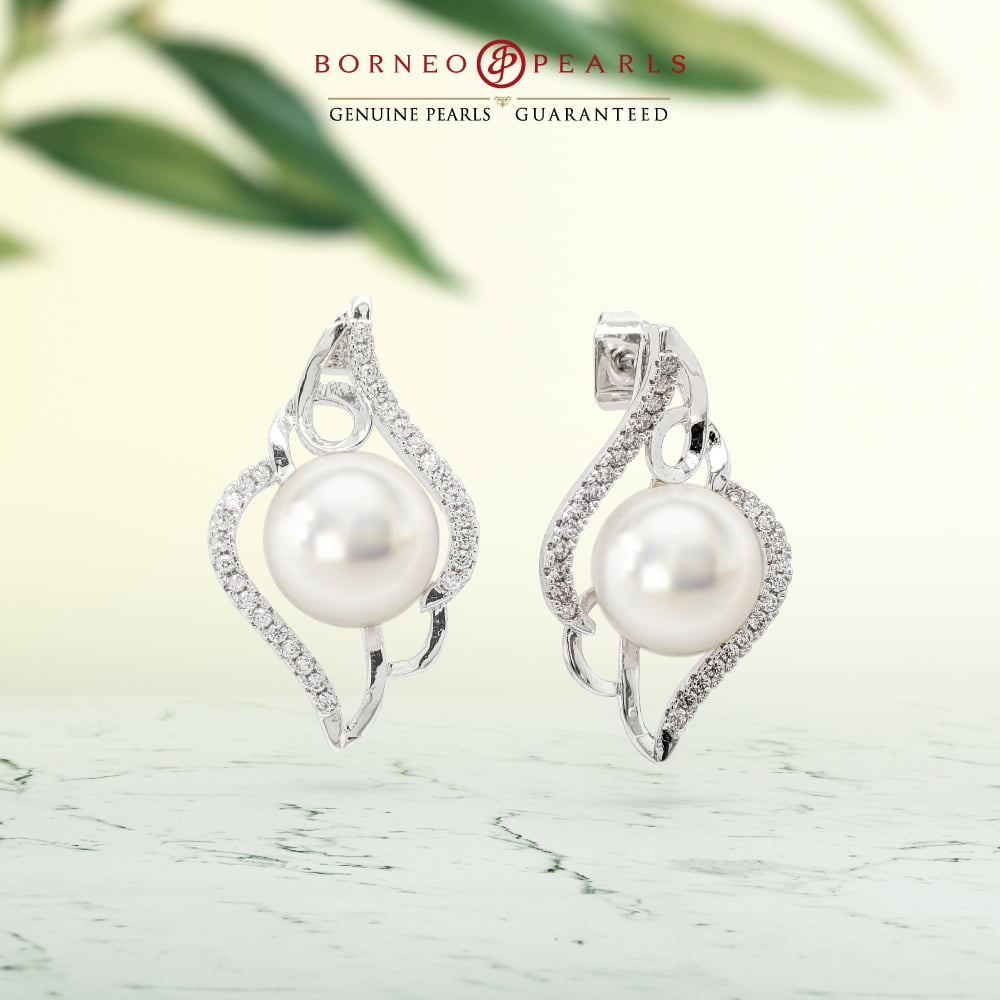 Precious Leaf Pearl Earrings