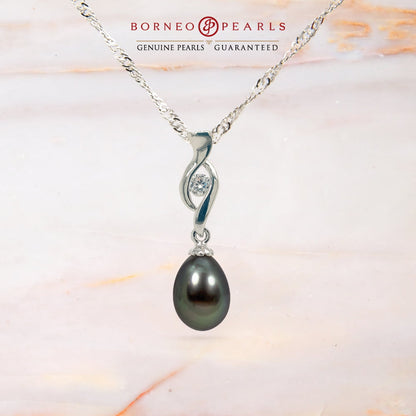 Dayak Beauty - Story Pearl Pendant