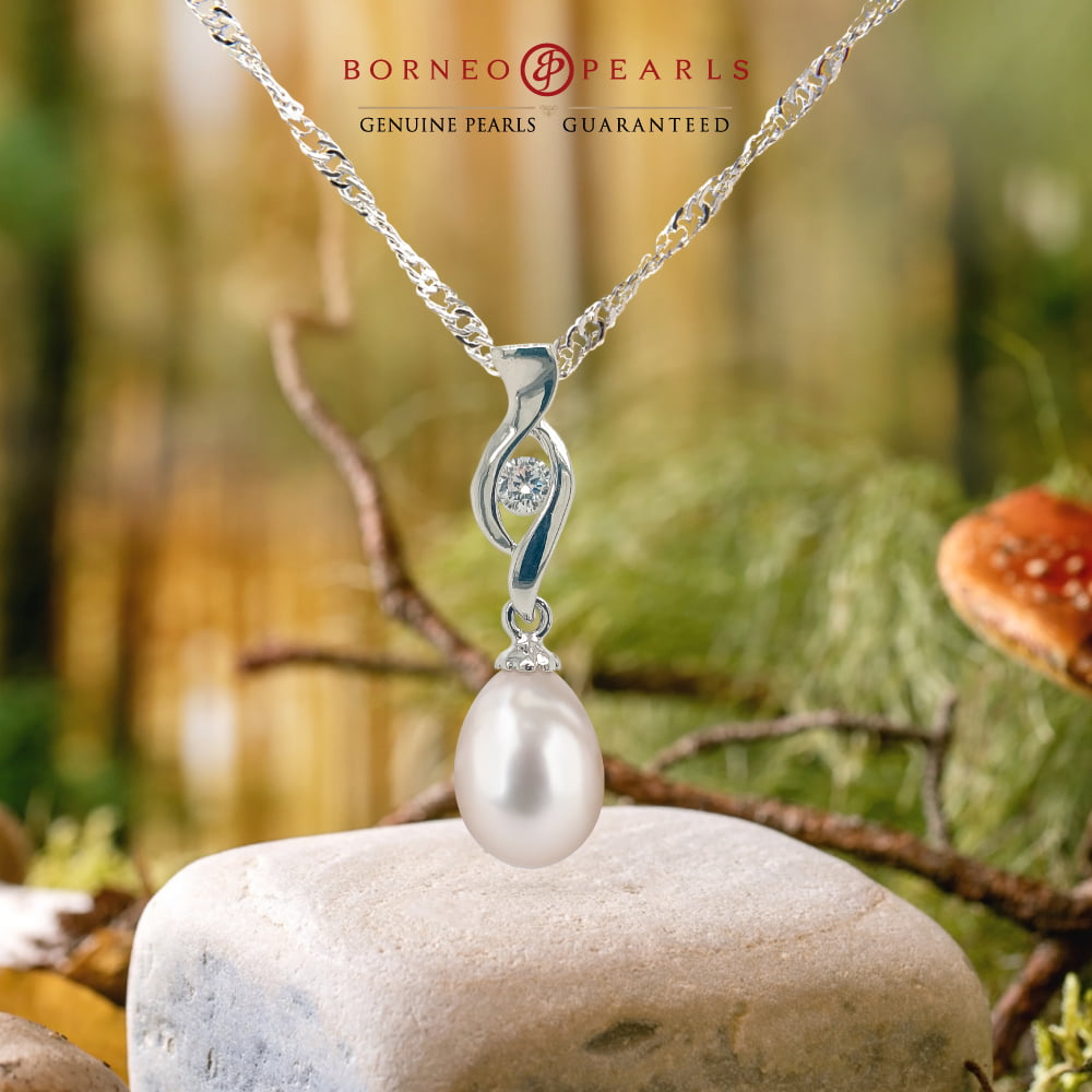 Dayak Beauty - Story Pearl Pendant