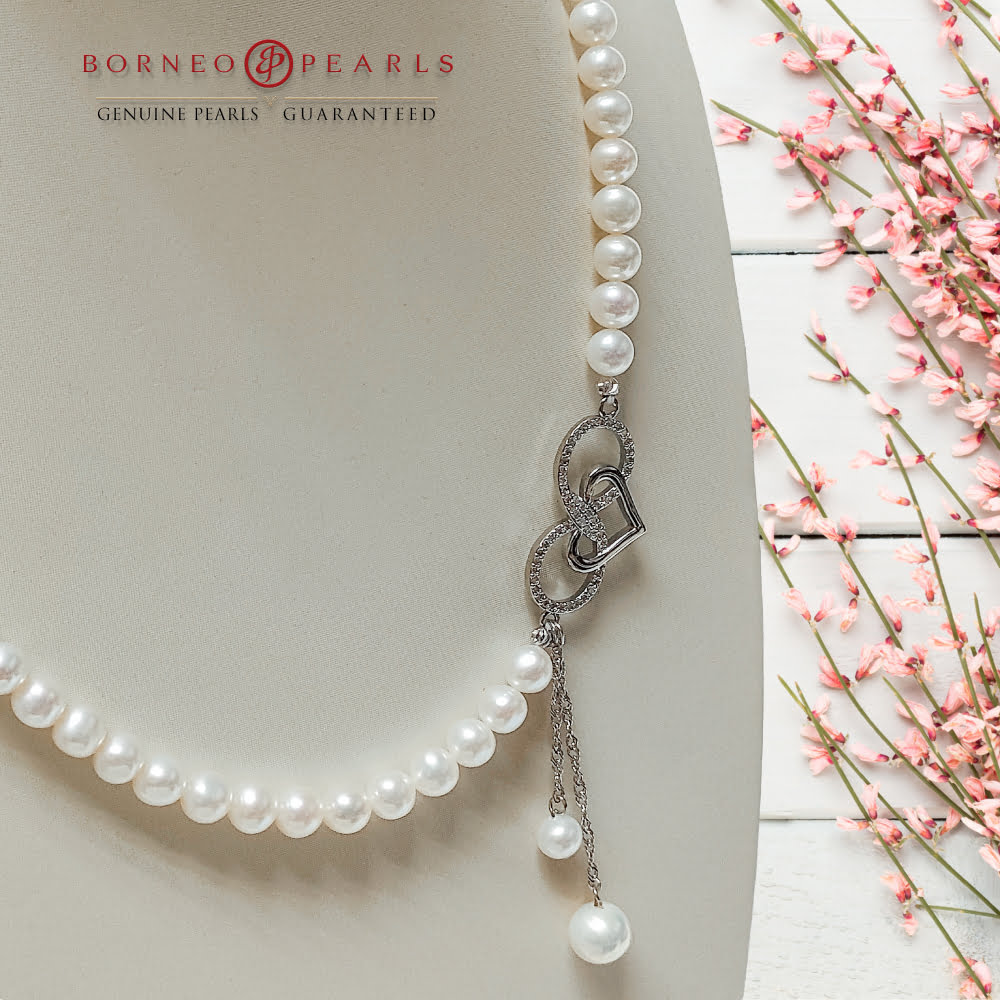 Pearl Necklace With Heart Charm Necklace