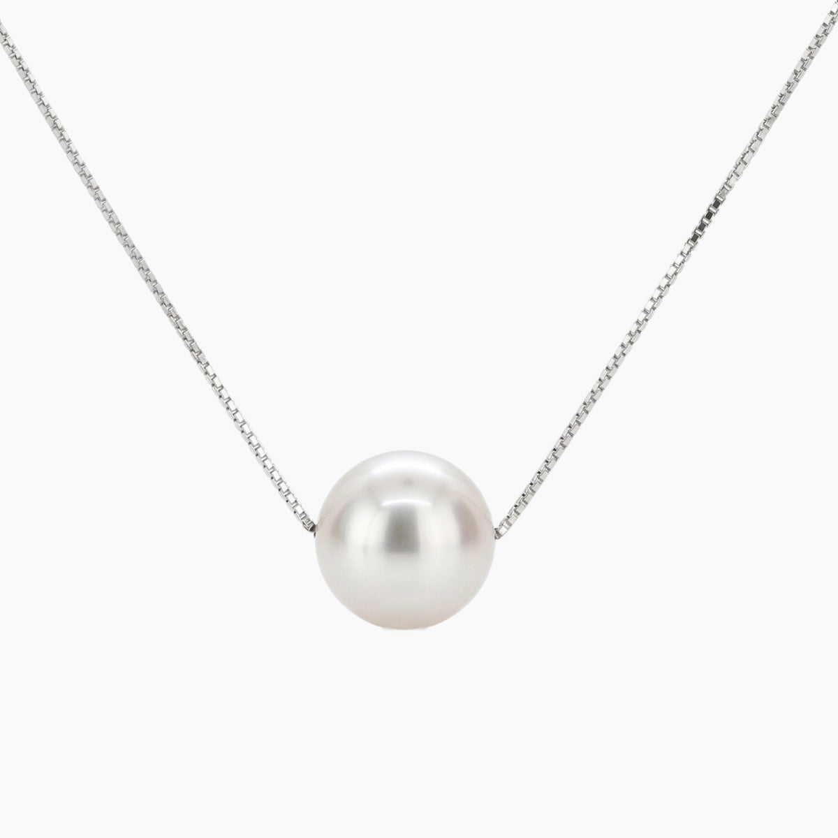 Classic White Round Pearl Adjustable Necklace – 9–10mm