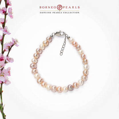 Classic Off Round Pearl Bracelet